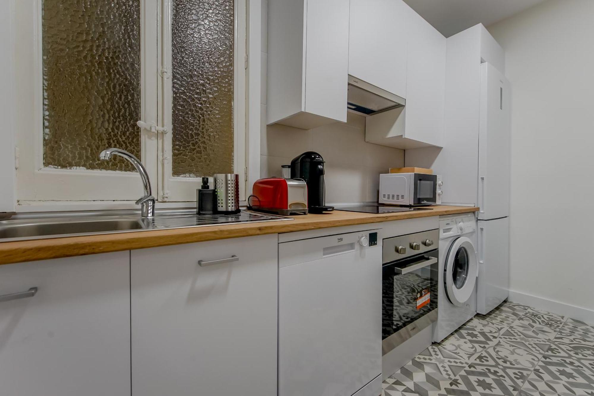 Modern Apt Para 6Pax En La Plaza De Tirso-Centro E1 Мадрид Екстер'єр фото