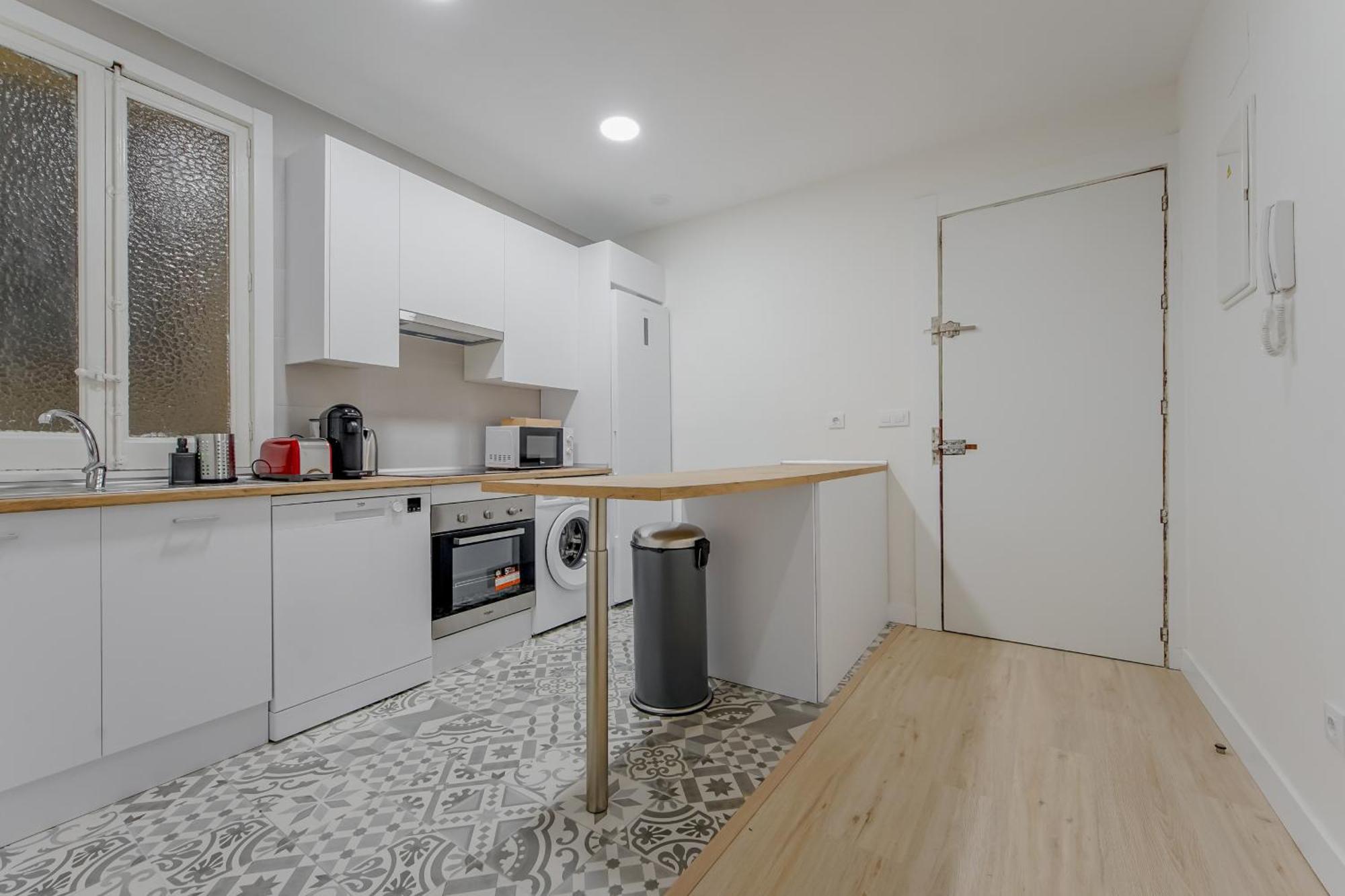 Modern Apt Para 6Pax En La Plaza De Tirso-Centro E1 Мадрид Екстер'єр фото